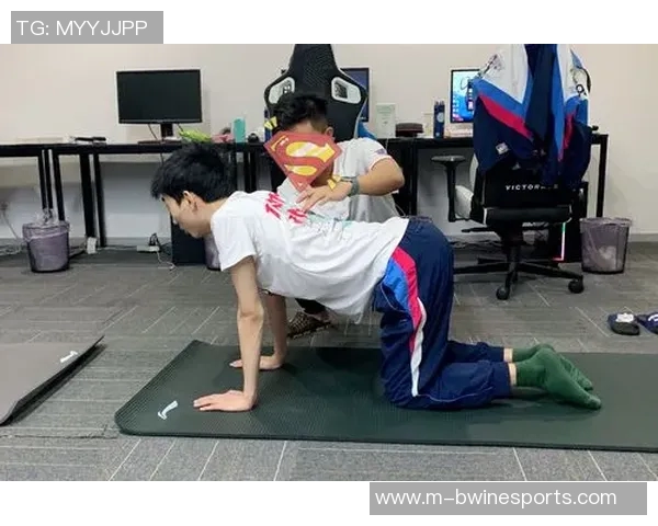 电竞比分精英赛中LNG心理素质表现分析与点评